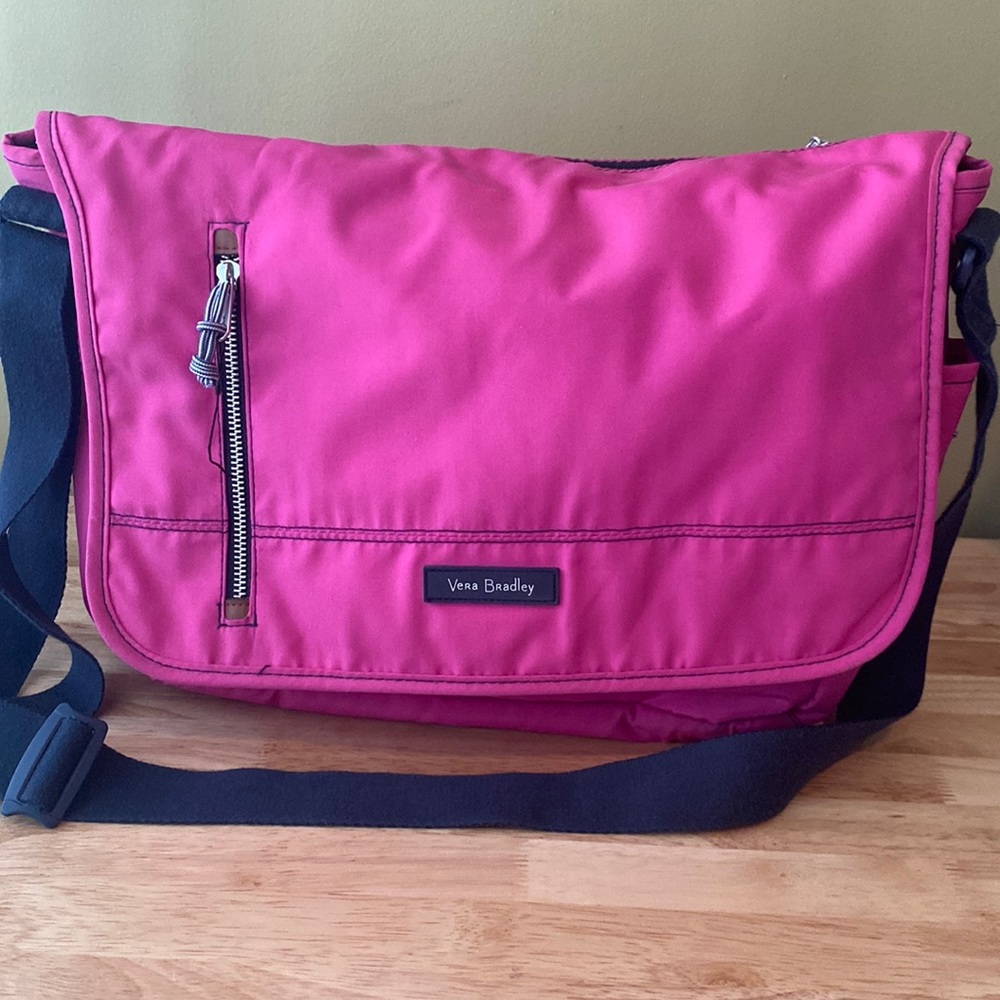 🎉Host Pick Vera Bradley Barbie Pink Crossbody Laptop Messenger Bag